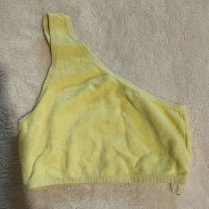 Crop top.